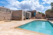 Zephyr - Villa with private Pool & Housekeeper