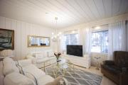 Villa Raikka - 3BDR - Sauna - Wi-Fi - Private Parking