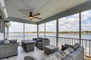 Waterfront Gem with Dock in Crystal River!