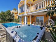 Villa with a Pool and Jacuzzi