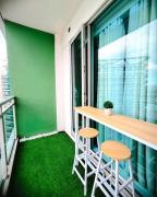 Azure Urban Resort Residences - Staycationary Miami 1710