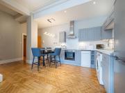 Charming 2-bedroom Grade Ii Apartment Sleeps 6 Charming 2-bedroom Grade Ii Apartment Sleeps 6