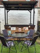 Excellent, comfortable location to visit Belfast