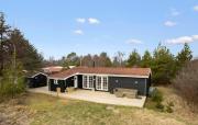 Cozy Home In Ålbæk With Wifi