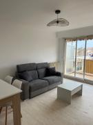 Studio dernier étage rénové