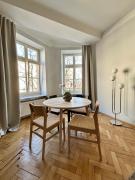 Chocimska 35 - Skwer Tarasa Szewczenki - Stary Mokotów