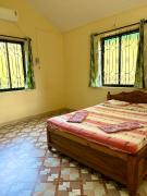 Natures Nest near Beach & Martins corner