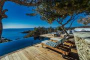 Zen Blue Mills - Luxury Villa in Kea Island