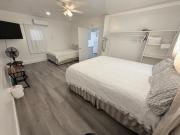 Vegas Apt 10 Mins to The Strip