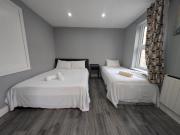 Whitechapel Apartment 3 Whitechapel Apartment 3