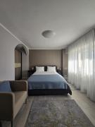 Romana Lahovary Studio