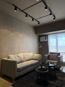 1-BR Luxury Condo, Centrio Tower, Ayala Malls