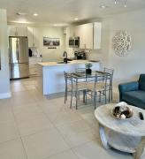 Close to everything! Perfect basecamp for WPB