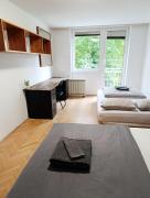 City Center Quiet Apartment WiFi