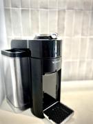 Newly Renovated, walk to beach, jump in pool