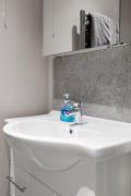 Bright, Restful Coach House in Central Sevenoaks Bright, Restful Coach House in Central Sevenoaks