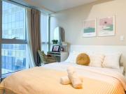Luxurious Modern BGC Condo at Uptown #upt131h