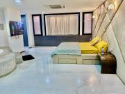 Cozycasa By Nattis group 4 BR - Jacuzzi & private garden