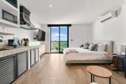 Suite Jungle Studio with Views Walk Everywhere