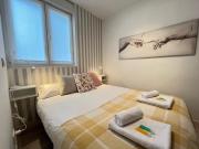 Olabide by Smiling Rentals