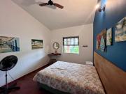 Refúgio ao lado do mar com piscina e muito charme