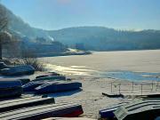 Lakeforest Dedinky Wellness Chata privát jacuzzi aj sauna, výhľad na jazero