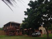 2 Cabañas Para Parejas Con Baño Privado y 3 Cabañas en Bungalow Para 4 Personas Cada Una Con Baño Compartido