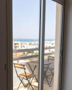 Stunning apartment with sea view