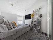 2 Bedroom House In Chatham, Near Medway Hospital , Perfect for Long Stays , Contractors , Families OFFERS 2 Bedroom House In Chatham, Near Medway Hospital , Perfect for Long Stays , Contractors , Families OFFERS
