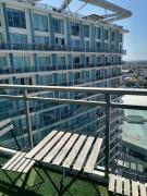 Luxury 1Bedroom Condo Unit Near Manila Airport - Azure Resort Residences