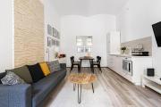 Chic 2BR Flat near the Opera Chic 2BR Flat near the Opera