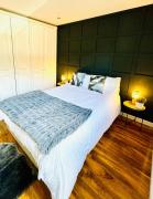 Modern 2 Bedroom GF - Aberdeen City Centre - Private Car Park