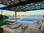 El Gouna Cyan Villa with pool n lagoon by BFG Beit Fel Gouna