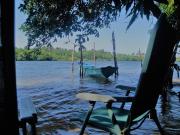 Casa rústica a beira rio