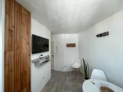 Muy Luminoso Departamento a estrenar !! A un paso de todo!!!