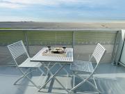 Face à la mer immense