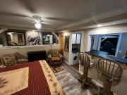 Exclusive Listing The Smokin Bears Den Pets Yes 420 Friendly