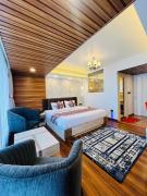 Luxury stay at Hotel Broadway Boutique Mall Road Chowrasta Near Mahakal Temple