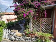 Grazioso appartamento con piccolo giardino