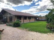 Recanto com piscina, churrasqueira e 3 quartosl!