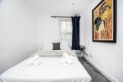 Stylish 2-Bedroom in the Aldgate