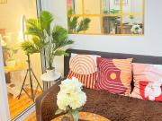 Mhaxs Place - Azure Parañaque