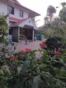 Suvarna TOURIST HOME