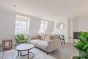 Stylish 2BD Flat in the Heart of Kensington