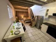 5 bedroomed Pepper str house available J-Bay open