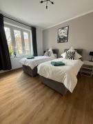 Apartment 2 Chic Chamber