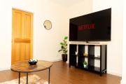Cosy Turkey Oak Flat in Hackney Cosy Turkey Oak Flat in Hackney