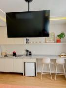 Studio 230m from the Brooklyn subway