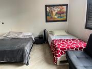 En Laureles con ascensor , balcón y muy bien ubicado en laureles Medellín , EL BARRIO MAS COOL DEL MUNDO