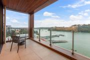 Gorgeous Home with Catalina Bay Views and Carpark